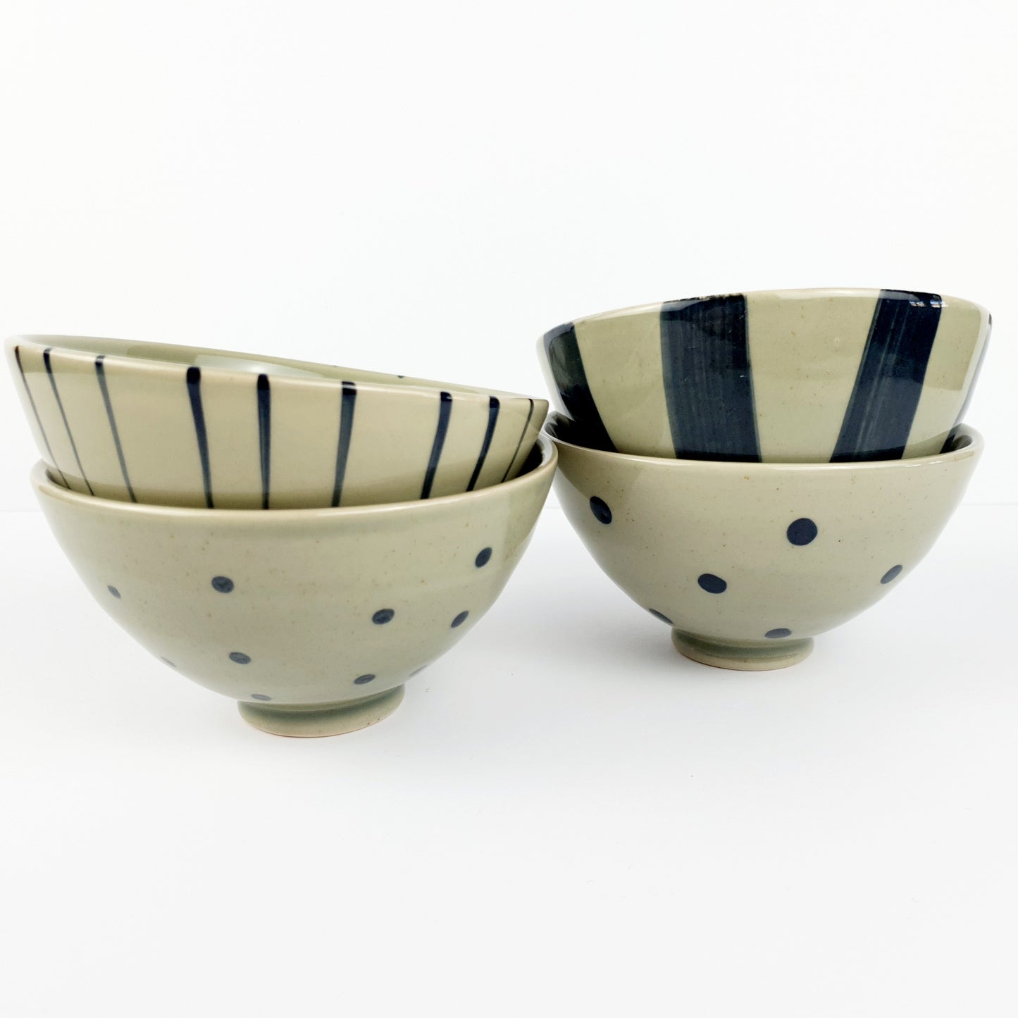 Grey Gift Box of 4 Ceramic Bowls