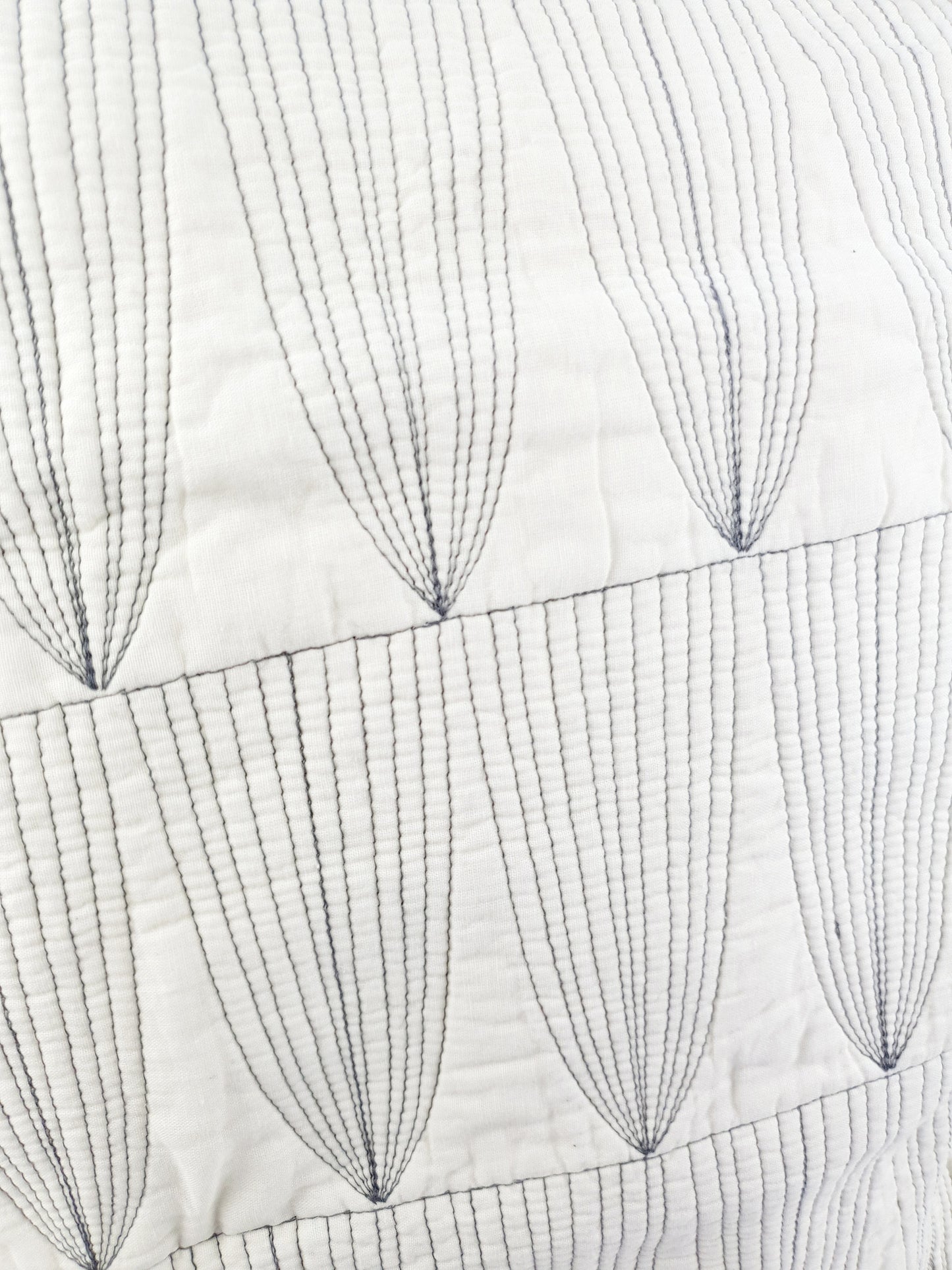 Graphic pillow sham Cover