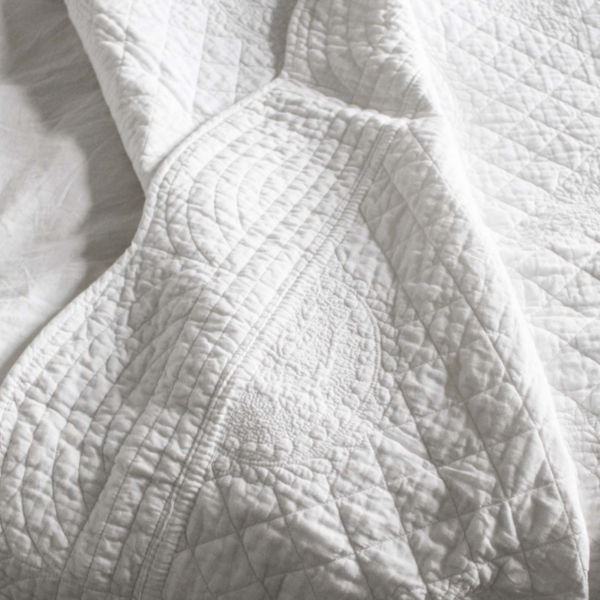 White Vintage Stitched Quilted Bedspread