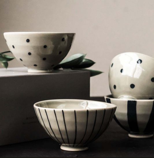 Grey Gift Box of 4 Ceramic Bowls