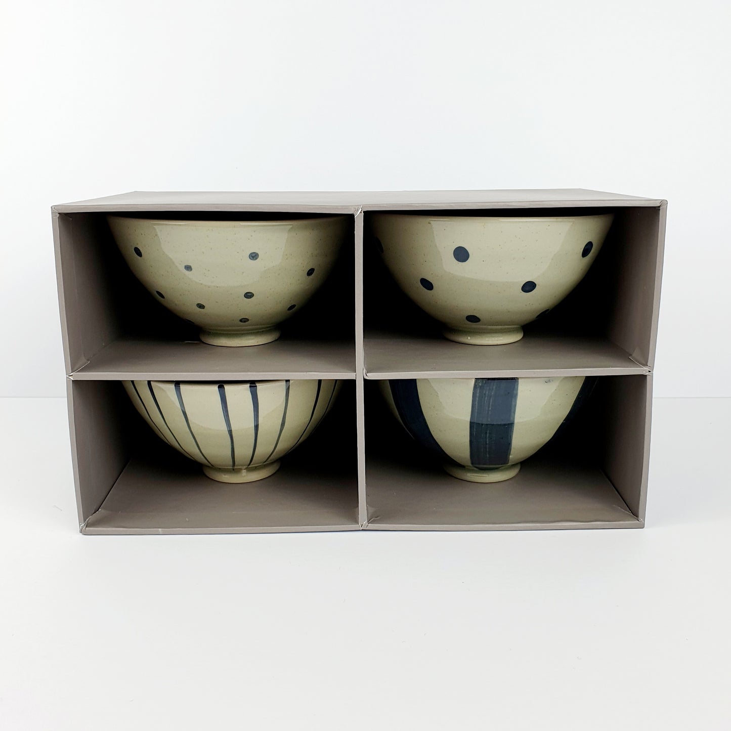 Grey Gift Box of 4 Ceramic Bowls