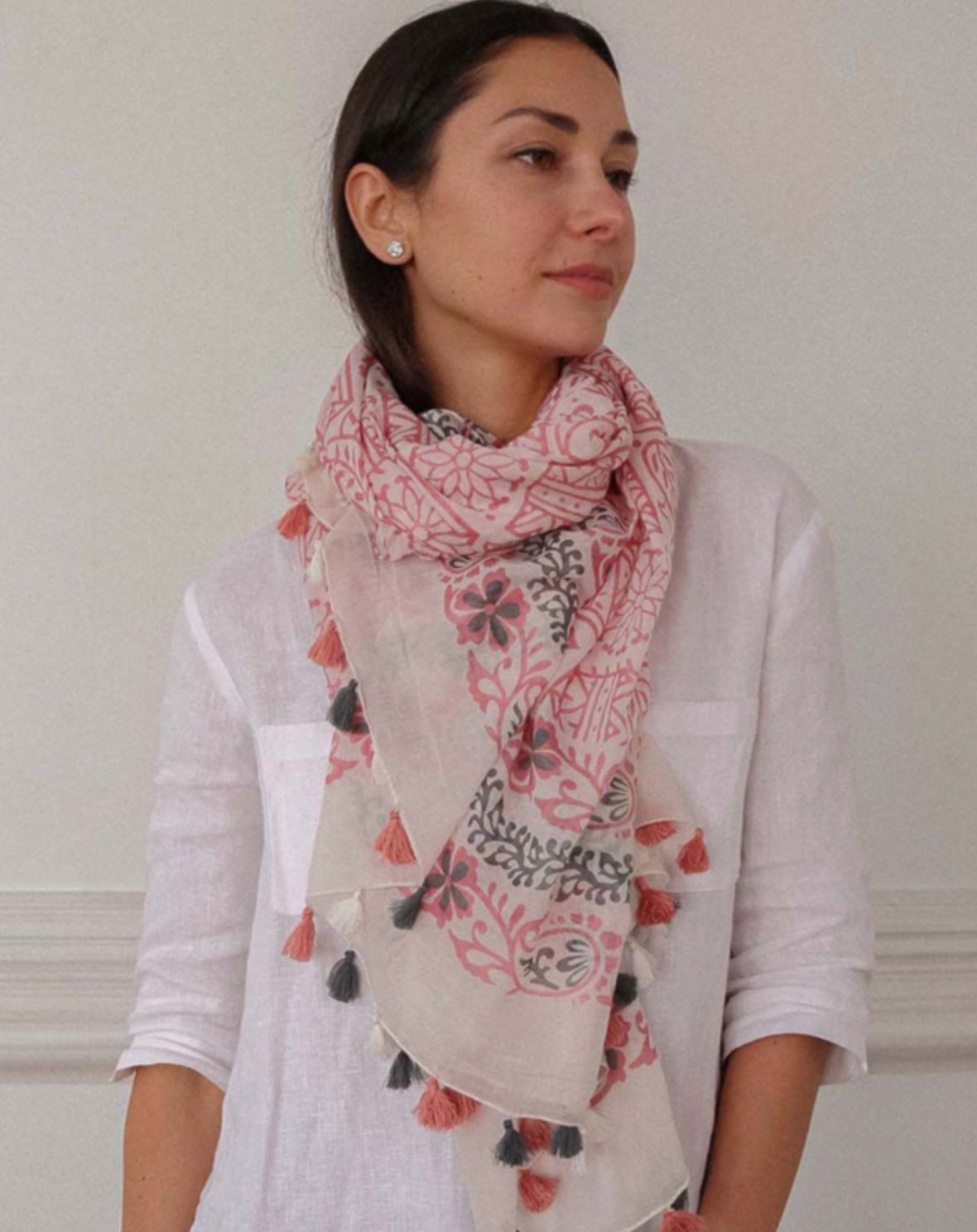 Grey / Candy pink Aztec scarf